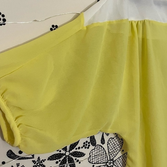 Yellow white top sheer short sleeve button down blouse light breezy - Picture 5 of 8